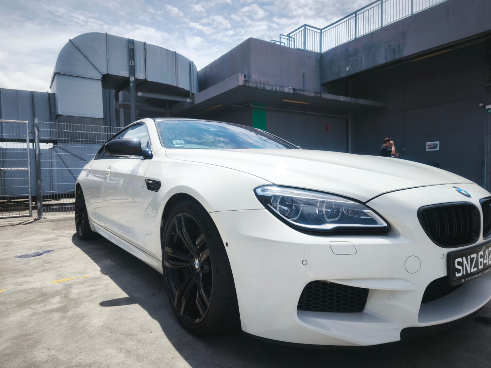 
								BMW M6 Gran Coupe full									