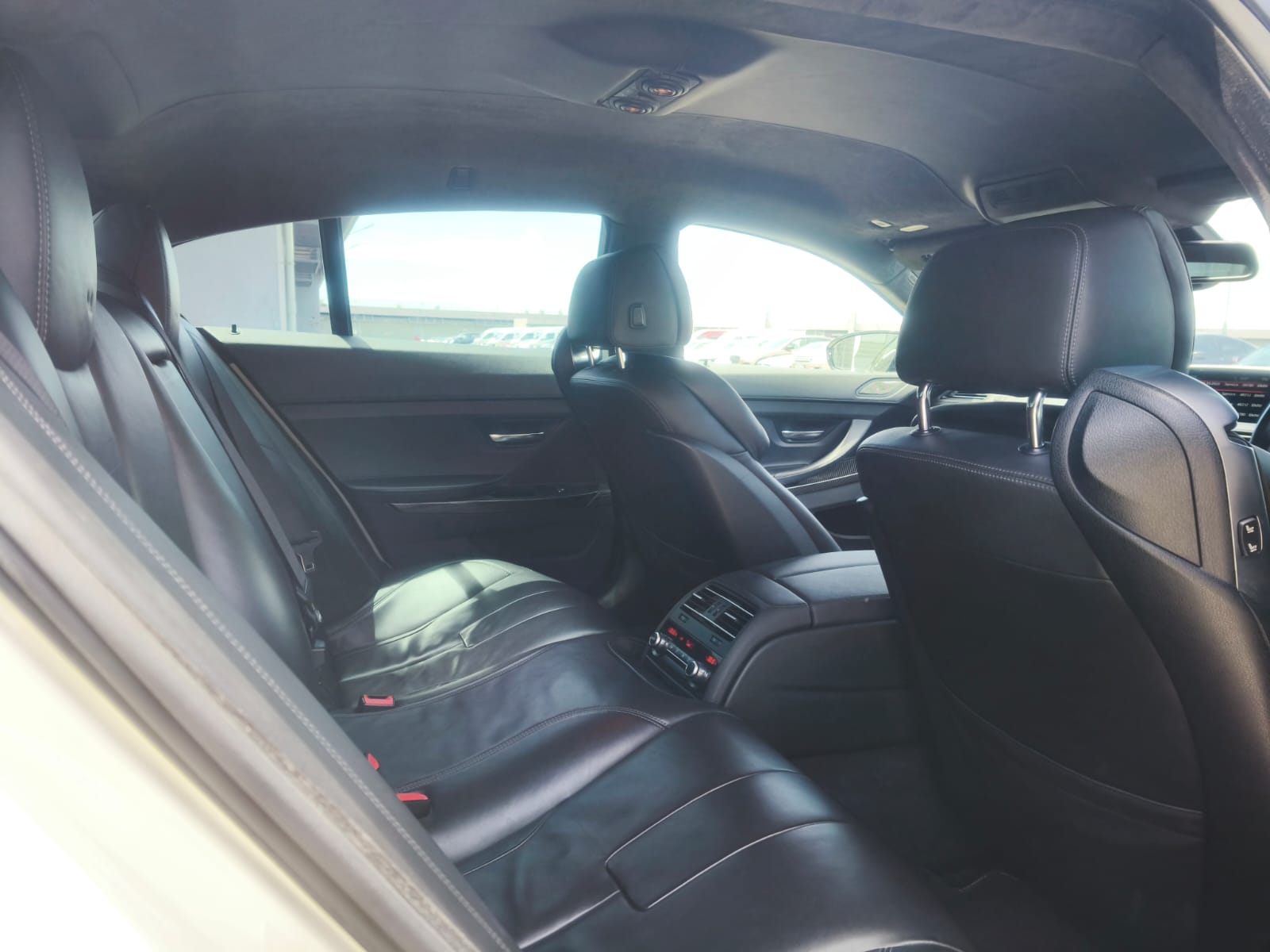 
								BMW M6 Gran Coupe full									