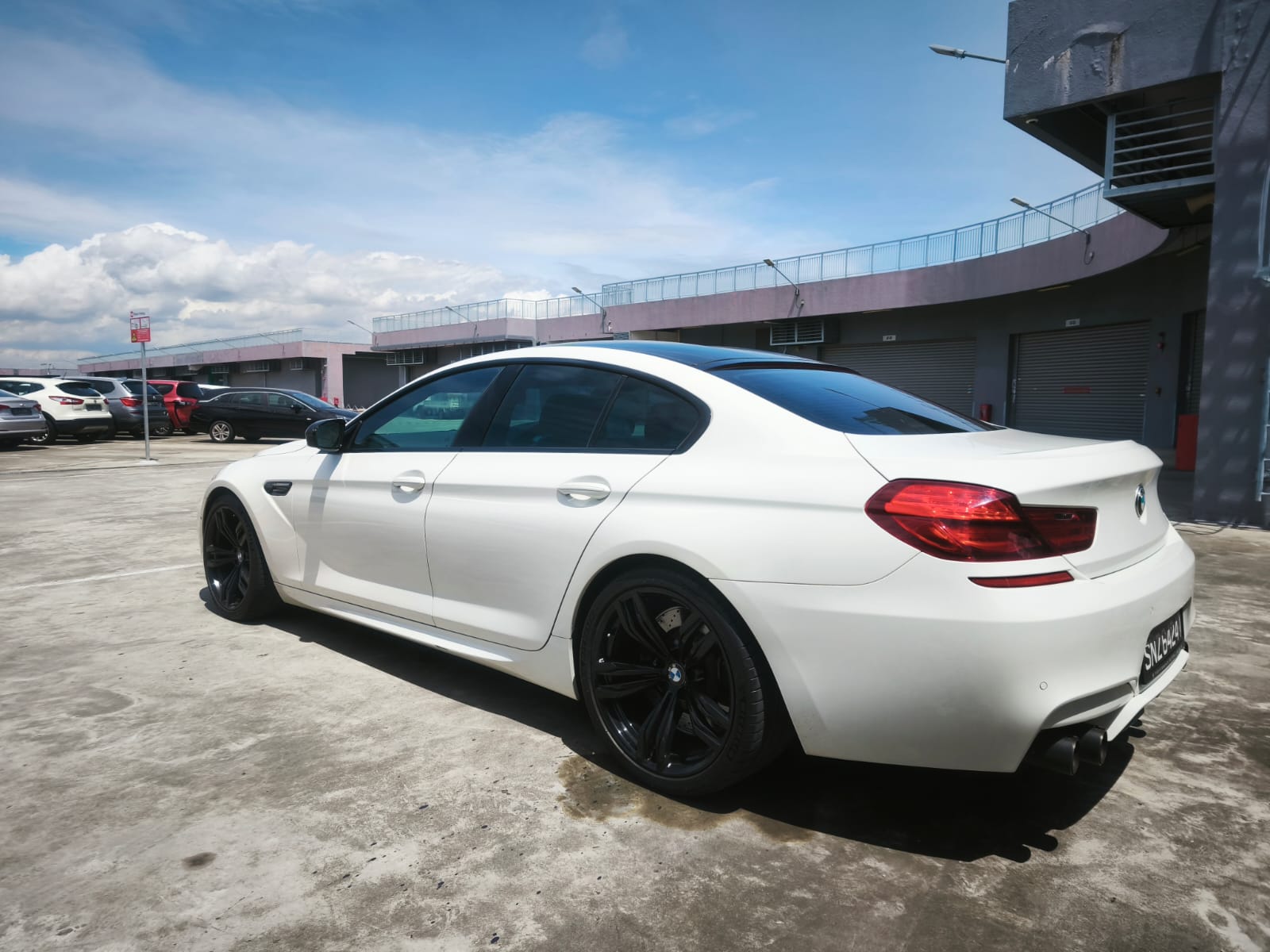 
								BMW M6 Gran Coupe full									