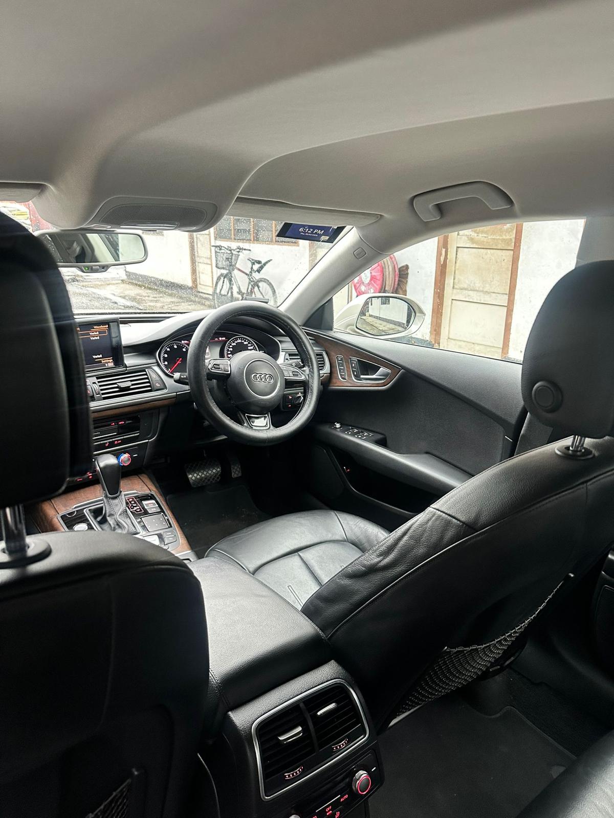 
								Audi A7 full									