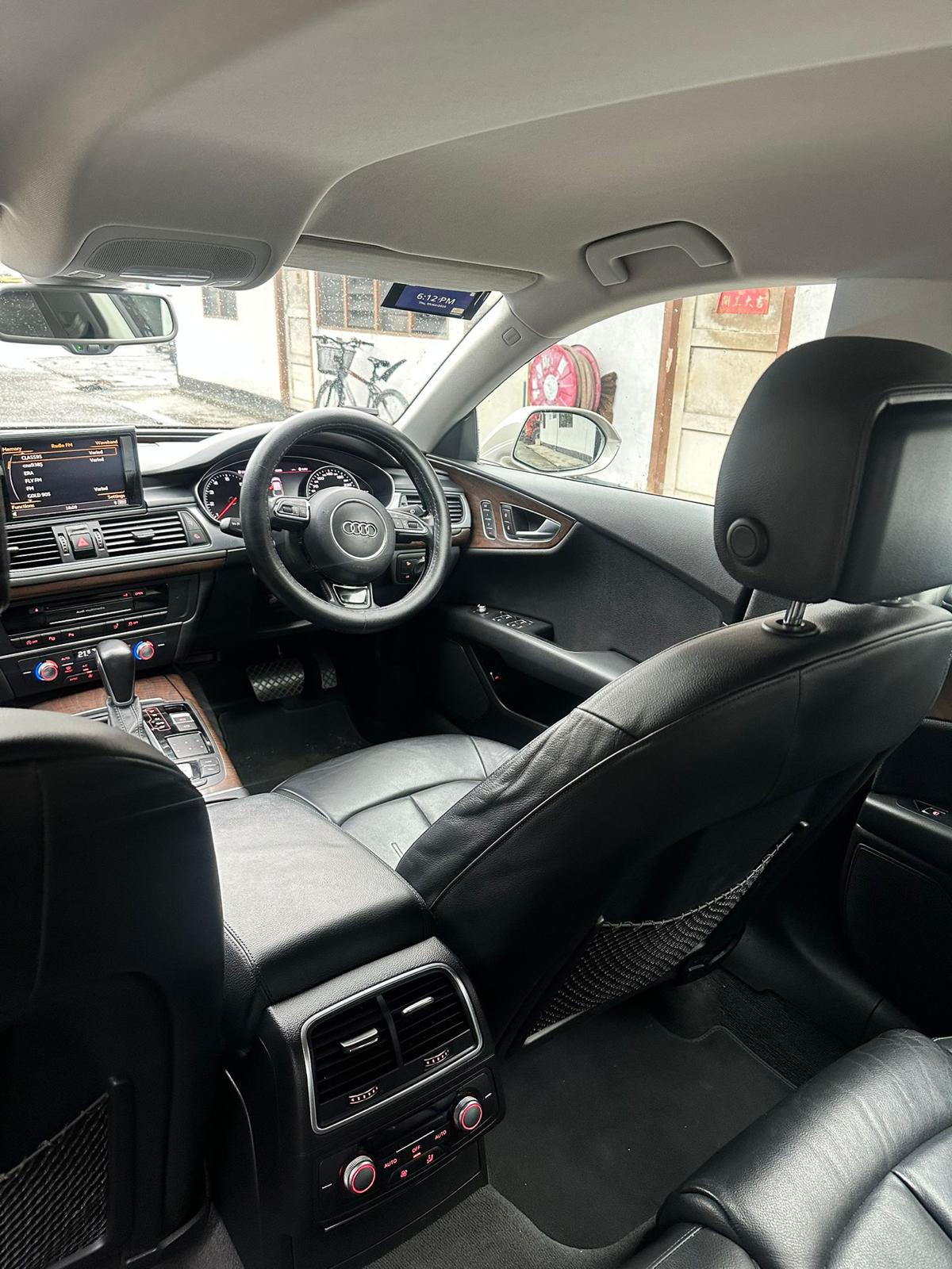 
								Audi A7 full									
