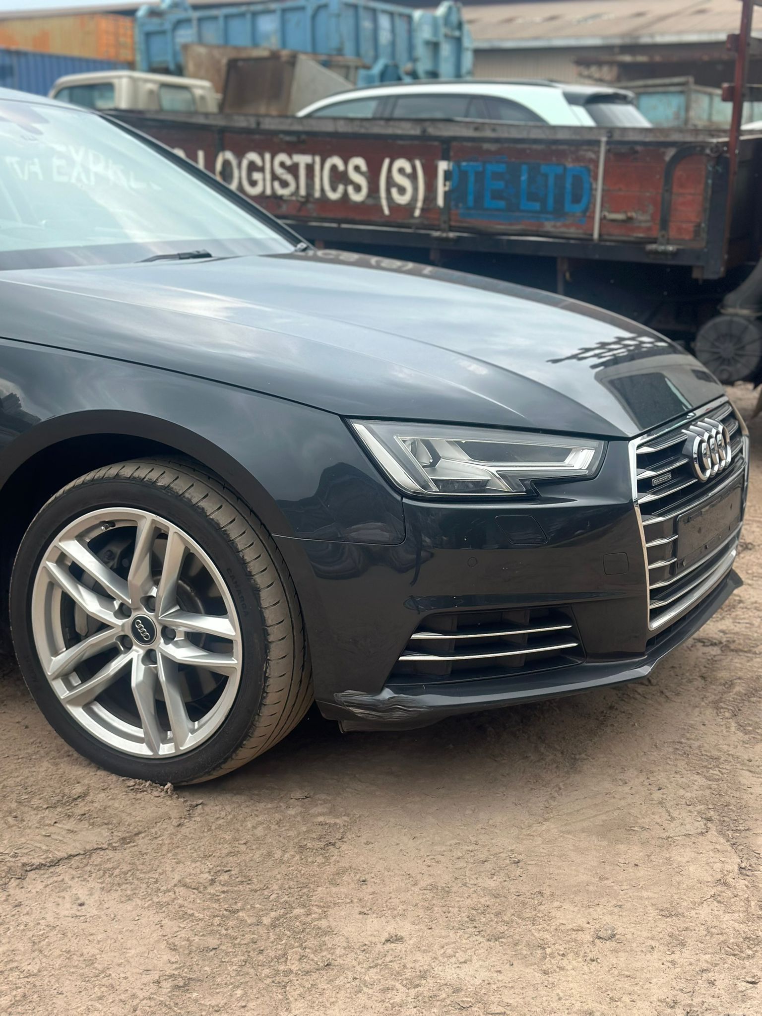 
								Audi A4 TFSI full									