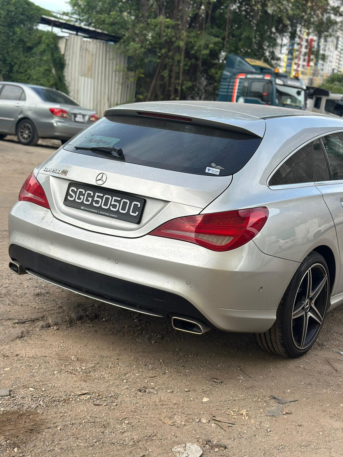 
								Mercedes CLA 200 full									