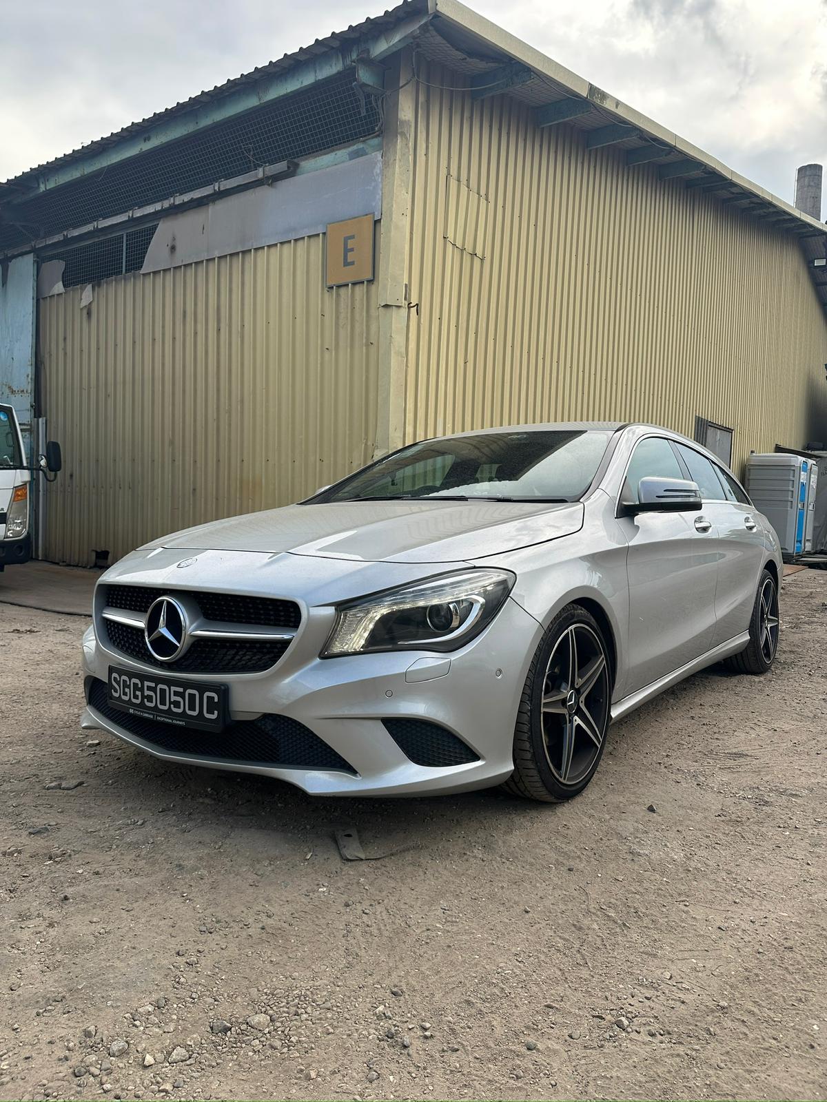 
								Mercedes CLA 200 full									