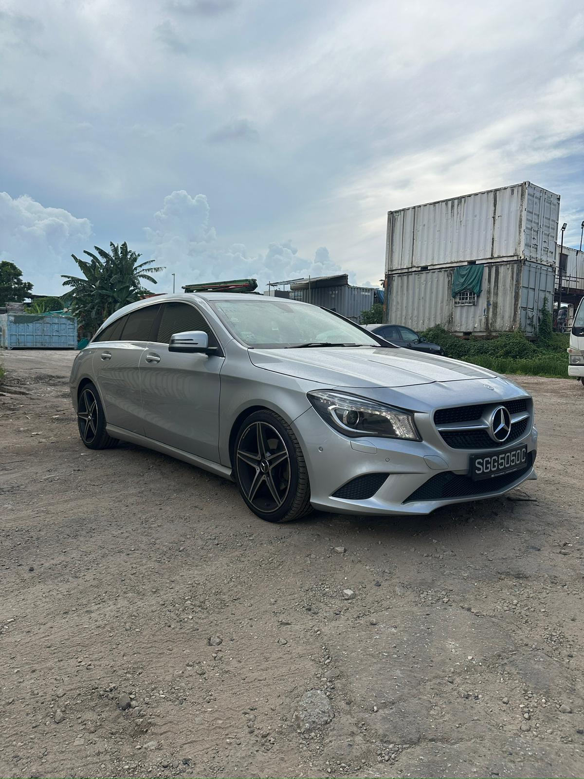 
								Mercedes CLA 200 full									